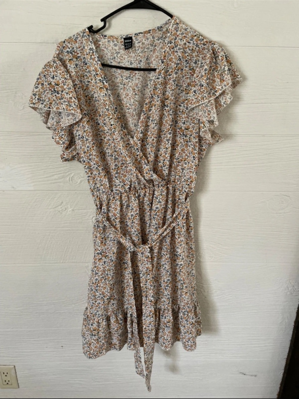 SHEIN Beige Floral Wrap Mini Dress with Ruffle Sleeves